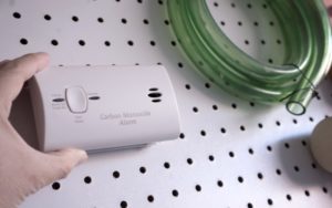How to Detect Poisonous Gas in the Home Featured