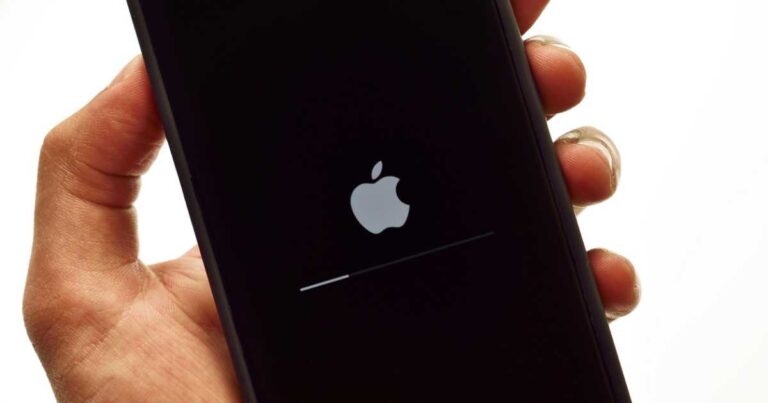 Software updating in apple iphone in hand